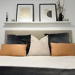 Caroli Hideout