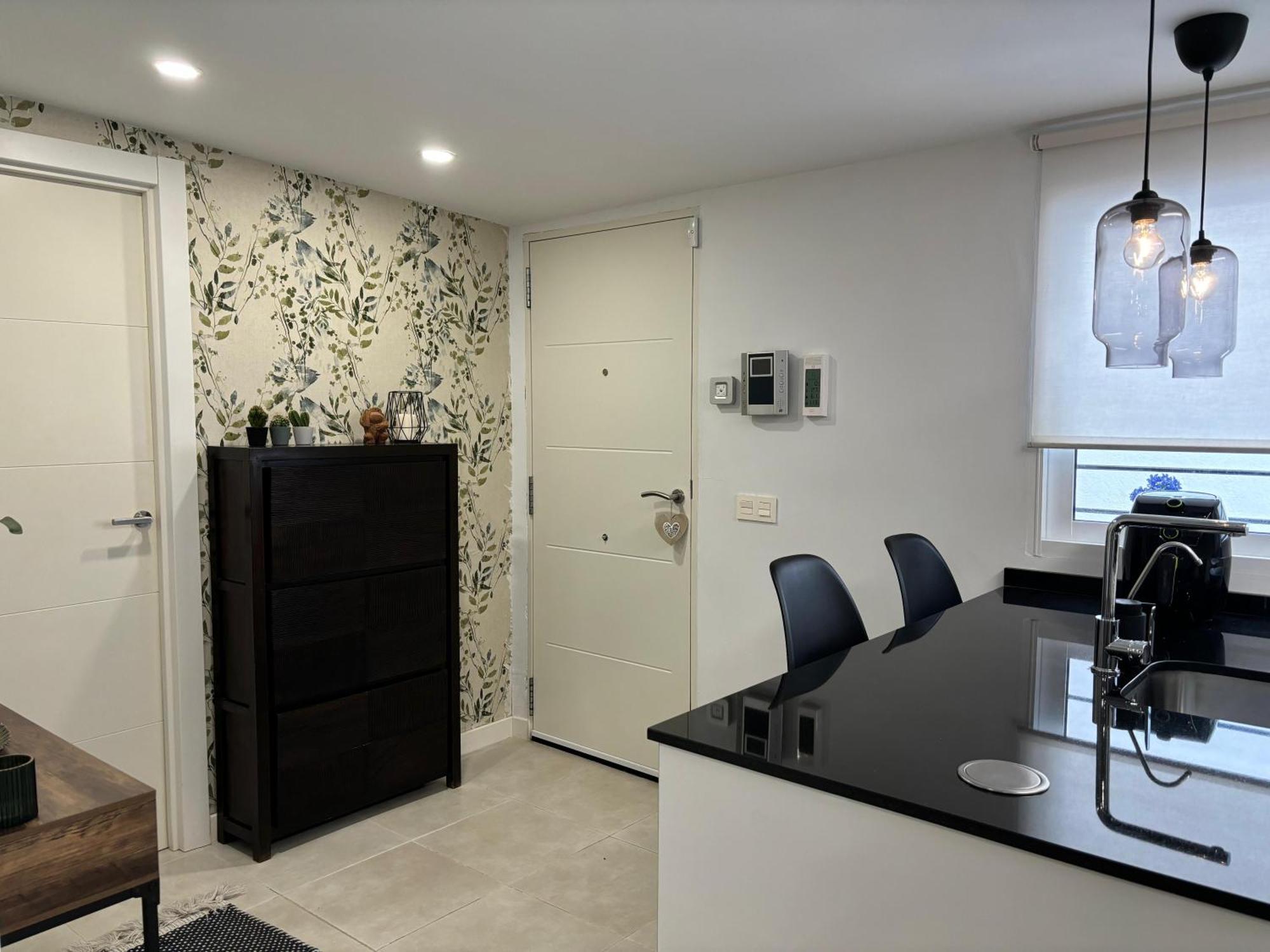 Caroli Hideout Apartment *
