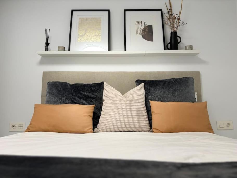 Caroli Hideout Apartment *